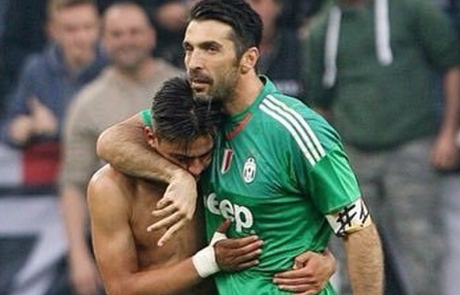 Μπουφόν και Ντιμπάλα έδωσαν σάρκα και οστά σε ένα παιδικό όνειρο