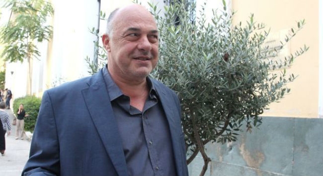 Μπέος: “Θα σας φέρω εγώ τις διευθύνσεις των παικτών…”