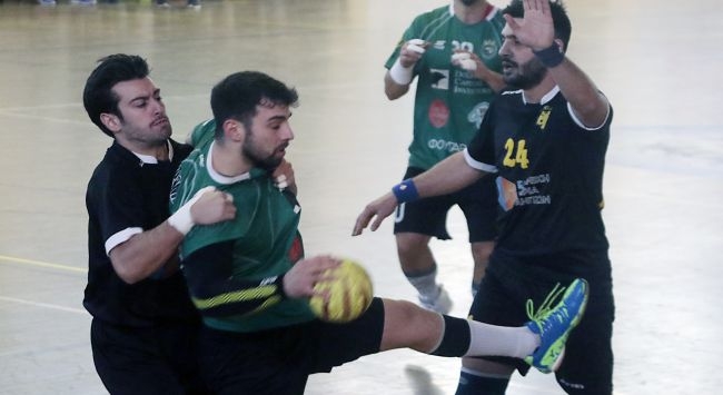 Θετικό ντεμπούτο ο Νικολαΐδης