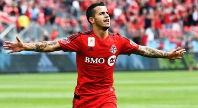 Τζιοβίνκο: “Αν πήγαινα στην Μπαρτσελόνα, θα έκανα το ball boy”