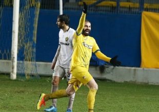 Μάκος: «Ο Χιμένεθ να τους κάνει να καταλάβουν στην ΑΕΚ ποια φανέλα φοράνε»!