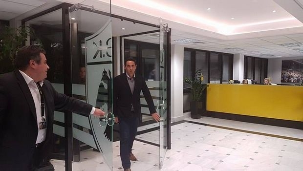 Στα γραφεία της ΑΕΚ ο Μανόλο (ΦΩΤΟ)