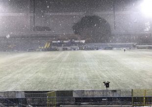 Χιόνι δυνατό στο γήπεδο – Με κόκκινες γραμμές το Θ. Κολοκοτρώνης (ΒΙΝΤΕΟ – ΦΩΤΟ)