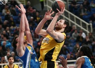 Συνεχίζει «ζεστός» ο Μαυροκεφαλίδης