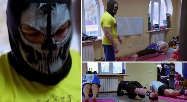 Ρώσοι χούλιγκαν υπόσχονται πολύ… ξύλο στους Άγγλους! Ρώσοι χούλιγκαν υπόσχονται πολύ… ξύλο στους Άγγλους!