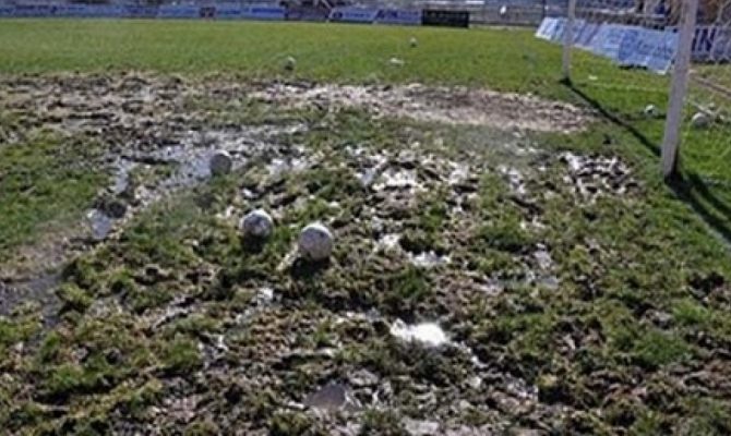 Κλείνουν τα… χωράφια της Σούπερ Λιγκ! Κλείνουν τα… χωράφια της Σούπερ Λιγκ!