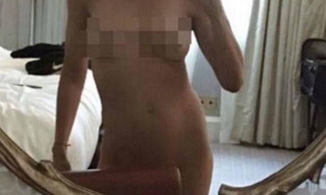 53αρα celebrity ολόγυμνη στο instagram