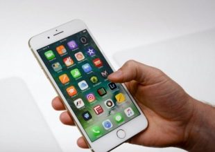 Με κυρτή οθόνη το νέο iPhone