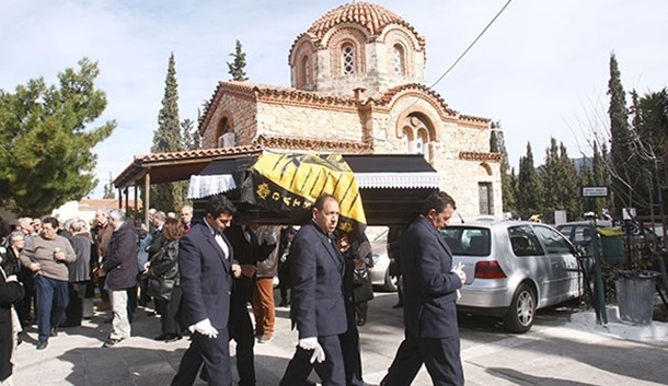 Η ΑΕΚ ανέλαβε τα έξοδα της κηδείας του Πετρίδη