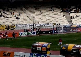 Το πανό διαμαρτυρίας και στο ποδόσφαιρο (ΦΩΤΟ)