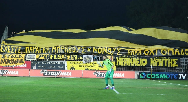 «Δέχεστε …παράγκα, μπράβους και νονούς…»
