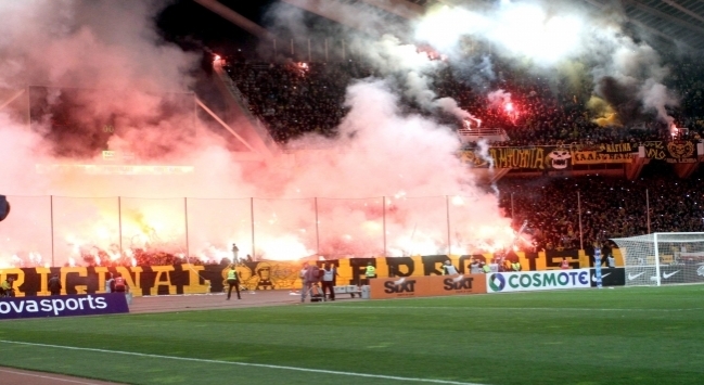Εισιτήρια και στα εκδοτήρια! Πάρτε σειρά!