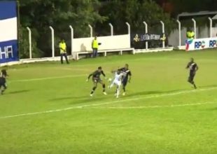 Απίθανο γκολ με ψαλιδάκι στην Βραζιλία