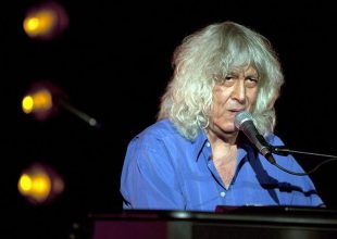 Πέθανε ο Λουκιανός Κηλαηδόνης