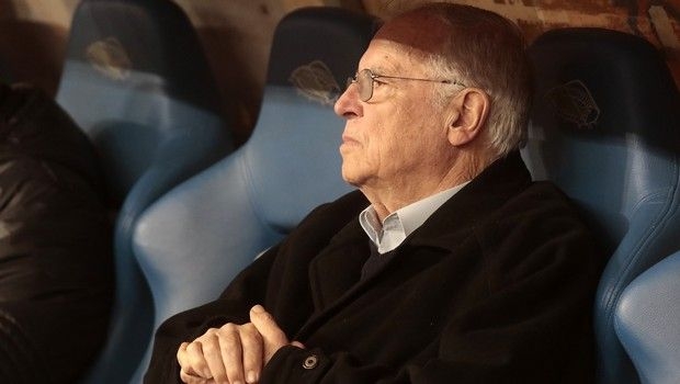 Θεοδωρίδης: «Μου λένε είσαι εκπληκτικός, ξεβράκωσέ τους»