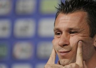 «Ούτε Κίνα, ούτε Ελλάδα, θα κάνω τον μάνατζερ της γυναίκας μου»