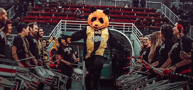 Ο Panda στην κοπή της πίτας των Ακαδημιών (video)
