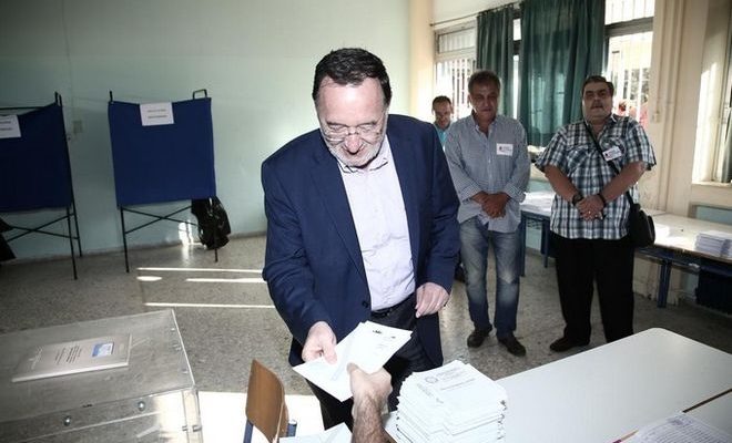 Ο Λαφαζάνης δεν ήξερε για την ανακοίνωση του κόμματος του!!!