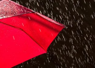 Τοπικές βροχές στα δυτικά και βόρεια