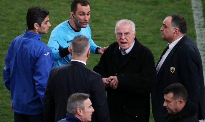 Λίγκα σε ΚΕΔ: «Κλείστε τις πόρτες των διαιτητών»