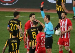 «Έκοψε το καρπούζι στη μέση ο Μάνταλος»