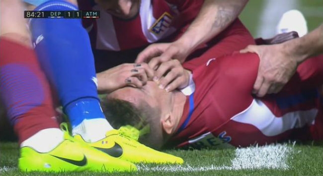 Αγωνία για τον Τόρες!