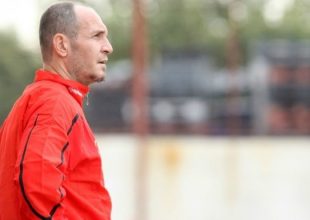 Αλεξανδρής: «Εντάξει, εγώ έπεσα για το πέναλτι, εσύ έπρεπε να το δώσεις;»