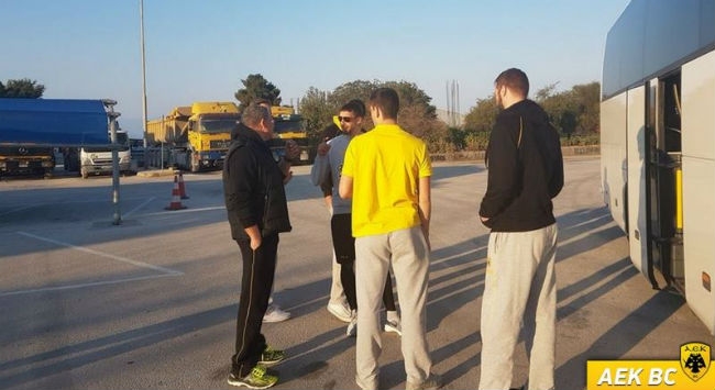 Στάση για «ξεμούδιασμα» στην Ακράτα για την Βασίλισσα!