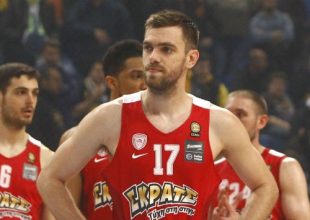Μάντζαρης: «Μεγάλη ομάδα η ΑΕΚ…»