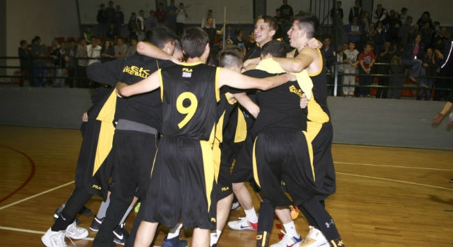 Τα πανηγύρια των Πρωταθλητών και οι πρώτες δηλώσεις (vid)