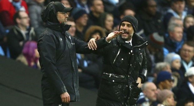 Ο Κλοπ ξέρει από high five και… πανηγυρισμό με την πλάτη!