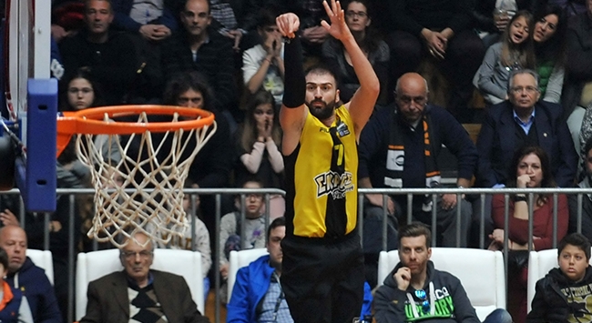 Με φόρα στο Μόντε Κάρλο η ΑΕΚ!