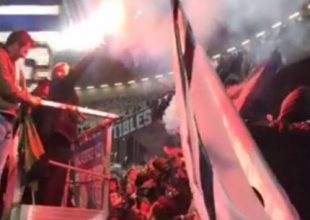 Ο πρώην πρόεδρος της Μπορντό άναψε καπνογόνο