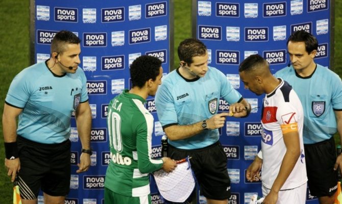 Οδεύουν προς παραπομπή διαιτητής και βοηθός για τα λάθη στη Λεωφόρο Οδεύουν προς παραπομπή διαιτητής και βοηθός για τα λάθη στη Λεωφόρο