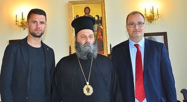 Είδε τον… Μητροπολίτη Ιωαννίνων ο Λίλα και ζήτησε συγχώρεση Είδε τον… Μητροπολίτη Ιωαννίνων ο Λίλα και ζήτησε συγχώρεση