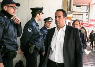 Βρέντζος: «Ο Μαρινάκης δεν είδε την εισβολή οπαδών»!