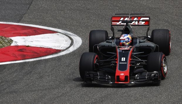 Χάνουν από 5 θέσεις οι Grosjean και Palmer Χάνουν από 5 θέσεις οι Grosjean και Palmer