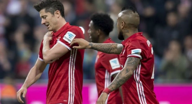 Μάνατζερ Λεβαντόφσκι: “Προσπάθησαν να τον τραυματίσουν”