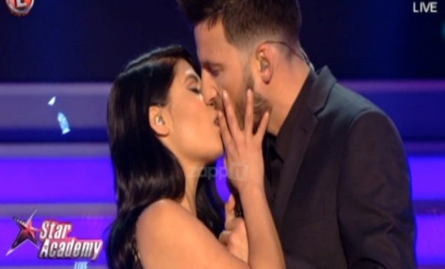 Star Academy: Φιλήθηκαν στο στόμα πάνω στη σκηνή του show!