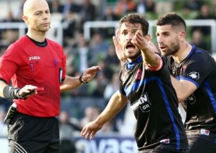 “Κατάχρηση εξουσίας ο… αστυνομικός-διαιτητής”