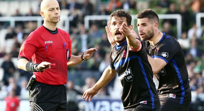 “Κατάχρηση εξουσίας ο… αστυνομικός-διαιτητής”