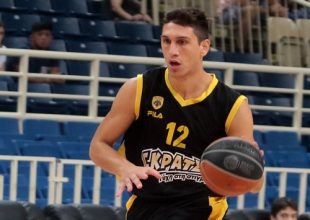 Λαρεντζάκης: «Κρατάμε μόνο τη νίκη»