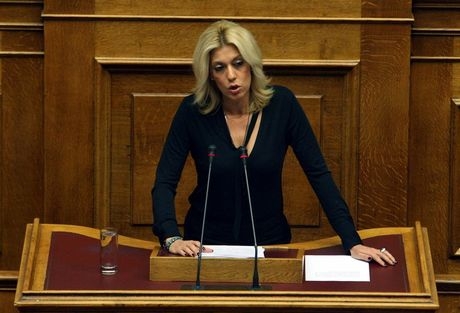 Καραμανλή: «Το γήπεδο θα δώσει πνοή στη Νέα Φιλαδέλφεια»