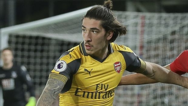 O Μπεγερίν έκανε τα μαλλιά του… κοτσιδάκια!