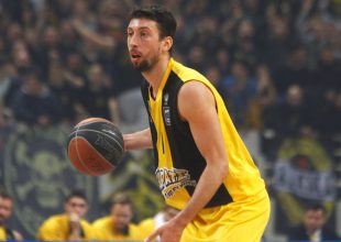 Ούκιτς: «Θέλω να μείνω»