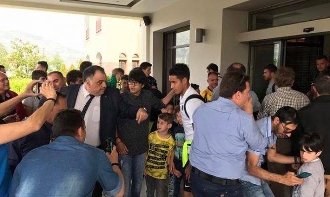 Η αναχώρηση για το γήπεδο και η… αποθέωση! (PICS)