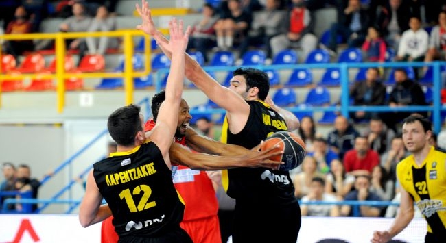 Έτσι νίκησε η Βασίλισσα (vid)
