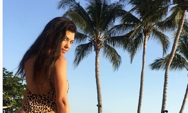 Η Kourtney Kardashian έβαλε «φωτιά» στο Instagram