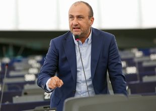 Παπαδάκης: «Δικαιώνονται τα όνειρα εκατομμυρίων φίλων της ΑΕΚ»