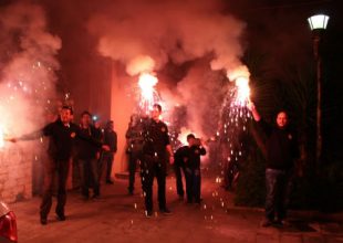 Συμπλοκές με ΑΕΚτζήδες και οπαδούς του Άγιαξ